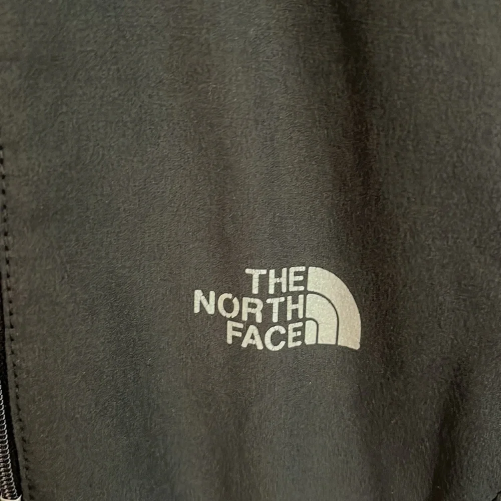 Mens North Face black jacket size L